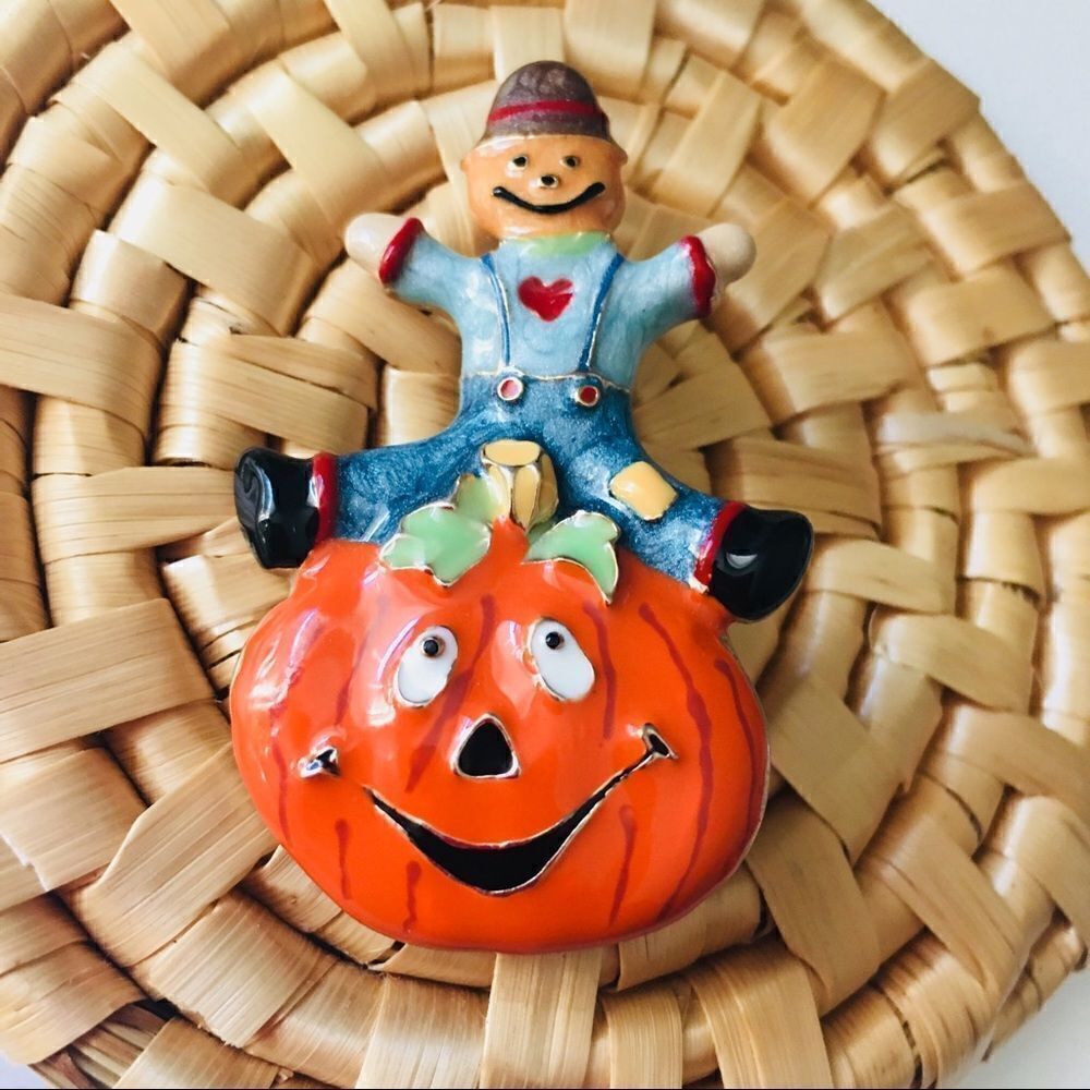 Vintage Happy Halloween Boy Pumpkin Brooch 1042